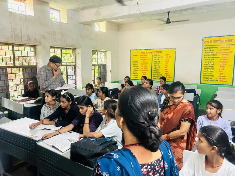 कलेक्टर श्री विवेक श्रोत्रिय ने किया शासकीय माध्यमिक शाला भेलसी का निरीक्षण बच्चों से संवाद कर शैक्षणिक…