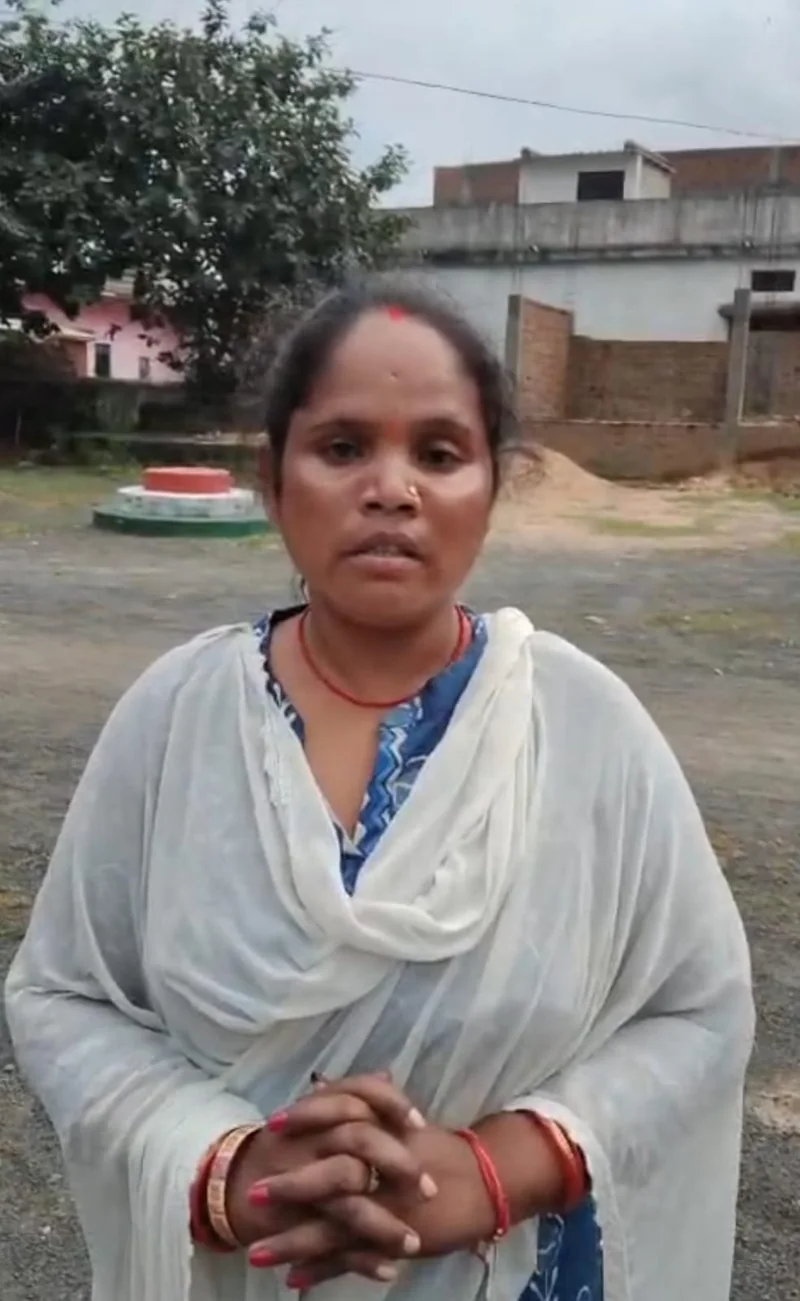 स्व-सहायता समूह से जुड़कर नीलम सिंह ने संवारी अपनी जिंदगी, अब प्रतिमाह 10 से 15 हजार रुपये की हो रही आमदनी